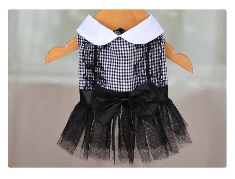 Pet Dress Classic Lattice Dog Gauze Dress Lovely Cat Skirts Clothing Pets Red Black Dress For Small Medium Dogs Pets Product