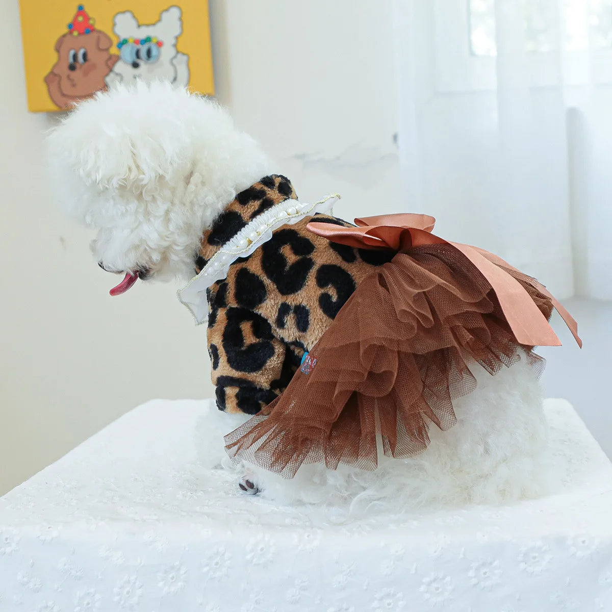 Pet Plush Mesh Splicing Dress for Dogs Cats Cute Warmth Leopard Pattern Wedding Dress Cute Pearl Bow Coat for Small Dogs