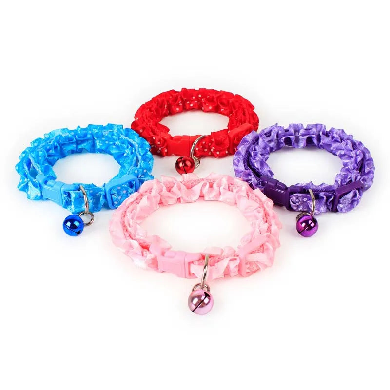 Lindo collar de encaje dulce para mascotas, collar para perros y gatos con colgante de campana ajustable, suministros para cachorros para perros pequeños y medianos, hebilla de seguridad