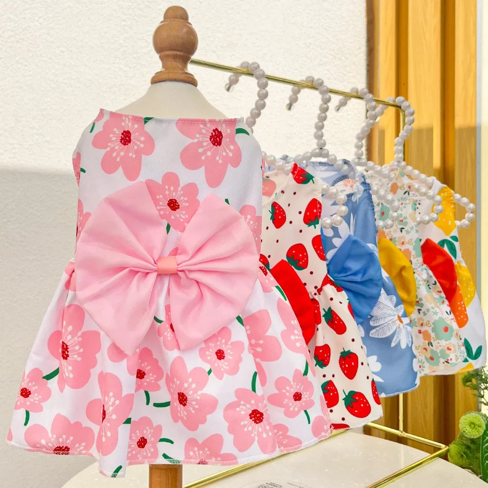 Girl Dog Dresses Floral Cat Dress Puppy Princess Dress Doggies Summer Outfit with Bowknot Female Pet Skirts for Chihuahua Yorkie