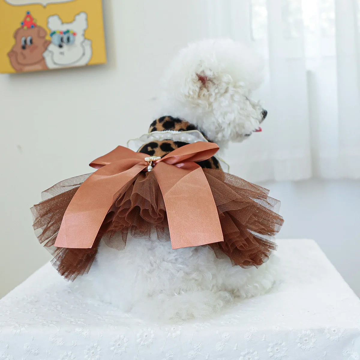 Pet Plush Mesh Splicing Dress for Dogs Cats Cute Warmth Leopard Pattern Wedding Dress Cute Pearl Bow Coat for Small Dogs