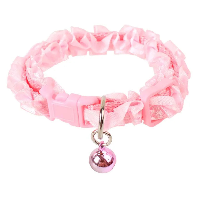 Lindo collar de encaje dulce para mascotas, collar para perros y gatos con colgante de campana ajustable, suministros para cachorros para perros pequeños y medianos, hebilla de seguridad