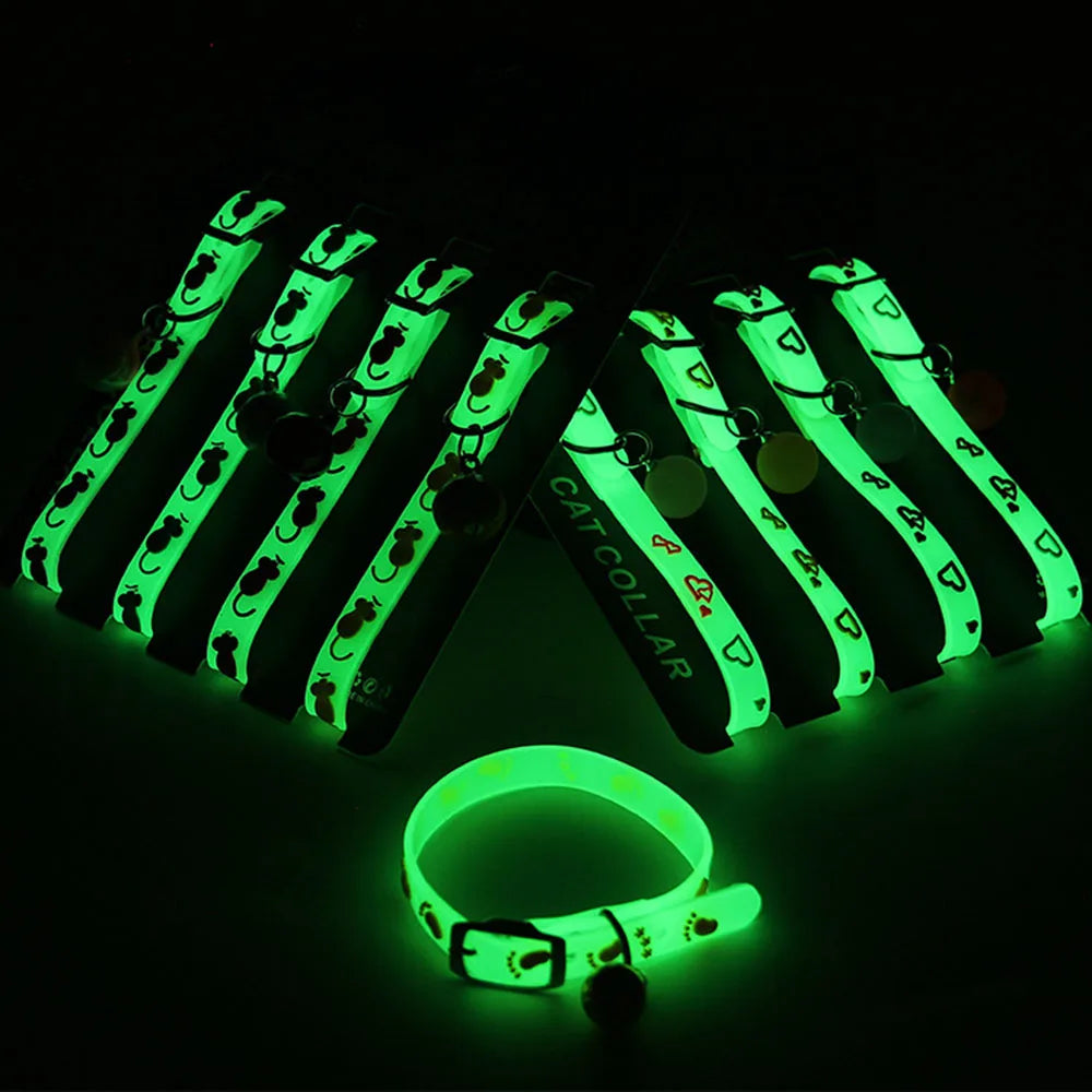 Collier lumineux pour chat - Collier lumineux pour petit chien et chat - Anti-perte - En silicone - Fluorescent - Clochette pour chat - Anneau de cou - Accessoires pour animaux de compagnie