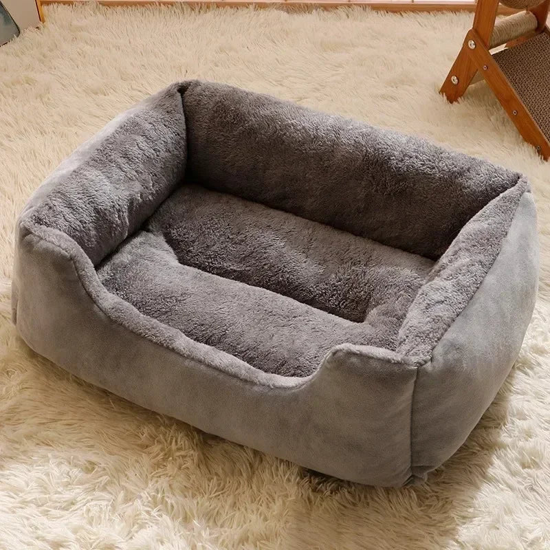 Lit pour chat moelleux et épais carré, coussin chaud et confortable pour animaux de compagnie avec base antidérapante, grand nid doux pour chien, fournitures d'hiver pour animaux de compagnie