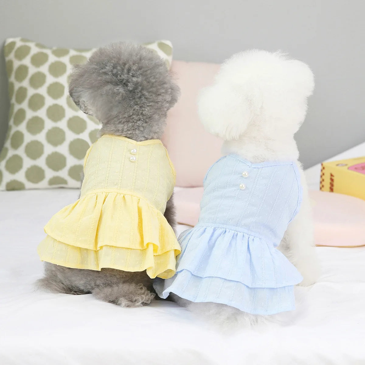 Pet Princess Dress Dogs V-neck Dress Mesh Dress Pet Spring/Summer Pearl Fresh Dog Clothes Designer Dog Clothes for Small Dogs