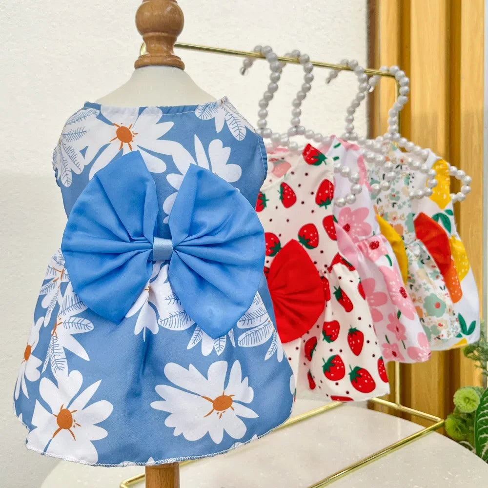 Girl Dog Dresses Floral Cat Dress Puppy Princess Dress Doggies Summer Outfit with Bowknot Female Pet Skirts for Chihuahua Yorkie