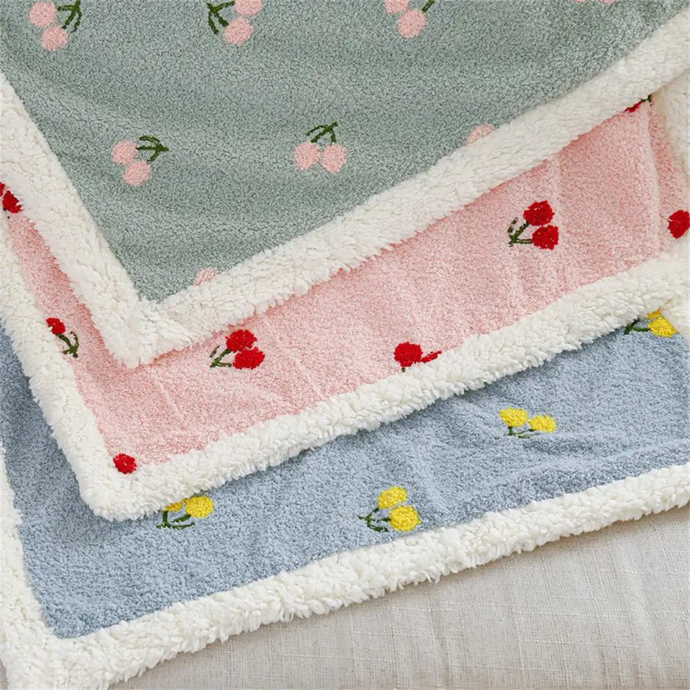 Cute Cherry Pattern Pet Blanket Fluffy Fleece Cats Dogs Kennels Blankets Sofa Bed Cover Soft and Warm Kitten Puppy Sleeping Mat