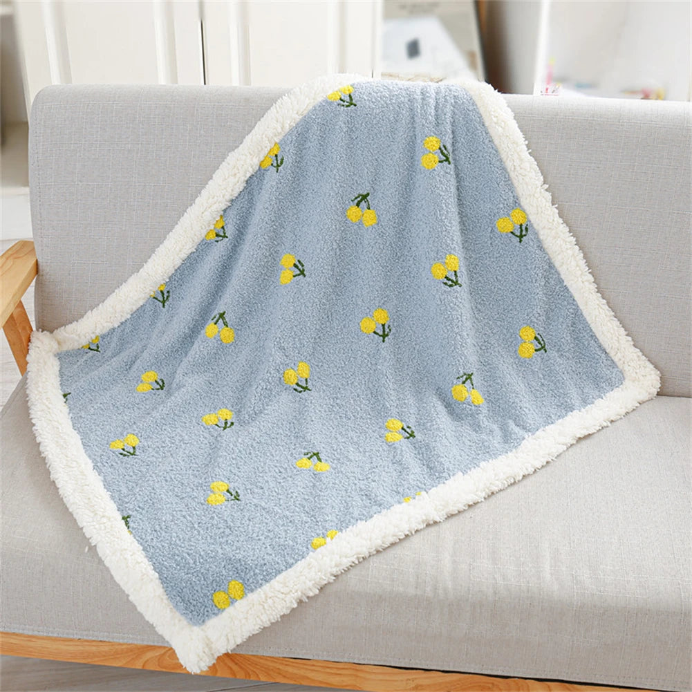 Cute Cherry Pattern Pet Blanket Fluffy Fleece Cats Dogs Kennels Blankets Sofa Bed Cover Soft and Warm Kitten Puppy Sleeping Mat