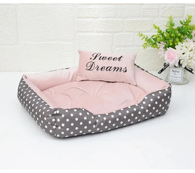 Dog Bed Plush Large Dogs Warm Bedding for Winter Fluffy Accessories Small Breeds Kennel Medium Sofa Pet Supplies Cats Mat Beds