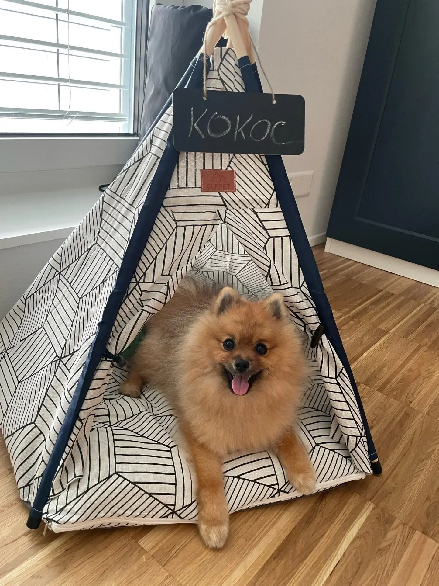 Pet Tent House Dog Bed Portable Removable Washable Teepee Puppy Cat Indoor Outdoor Kennels Cave with Cushion and Blackboard