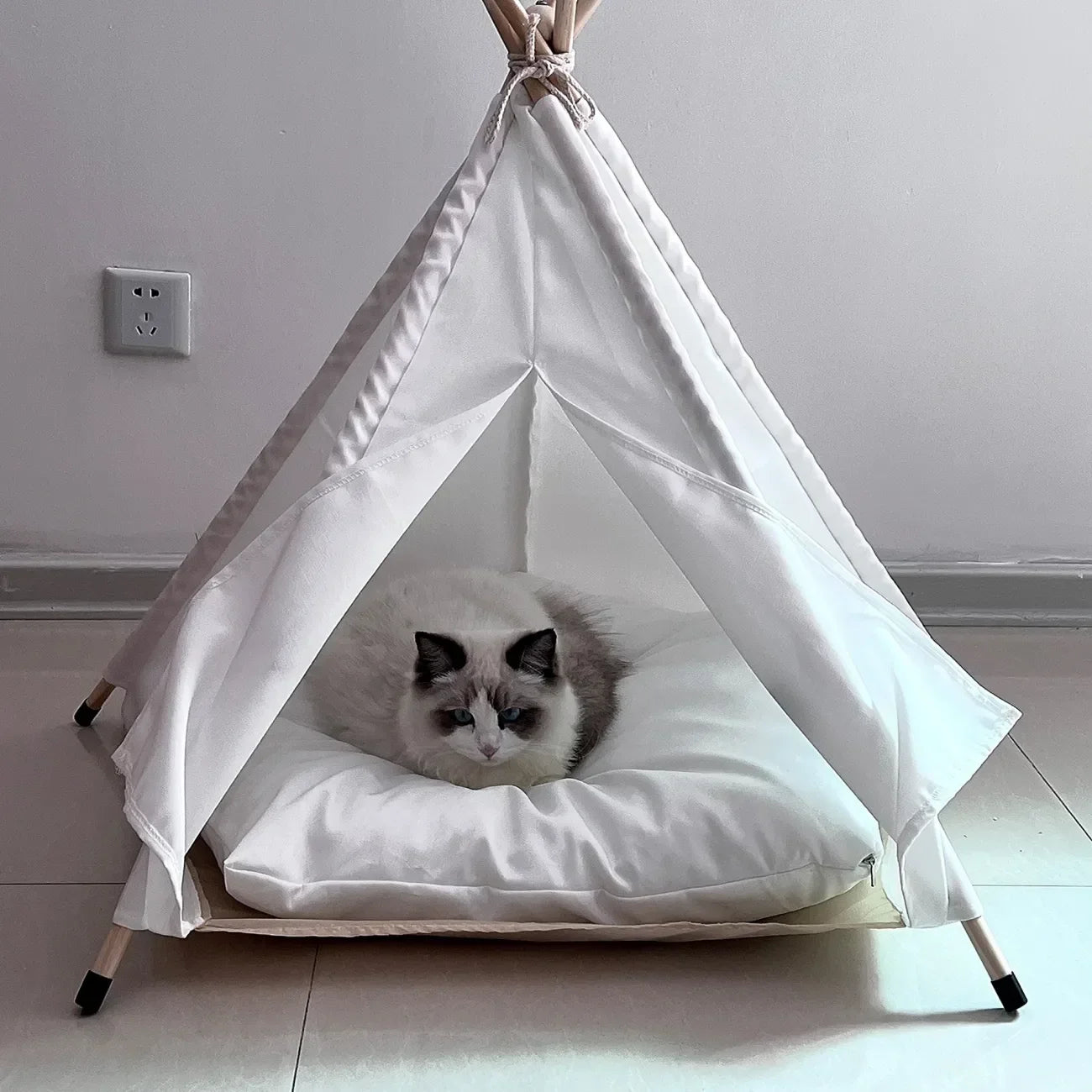 Pet Tent House Dog Bed Portable Removable Washable Teepee Puppy Cat Indoor Outdoor Kennels Cave with Cushion and Blackboard